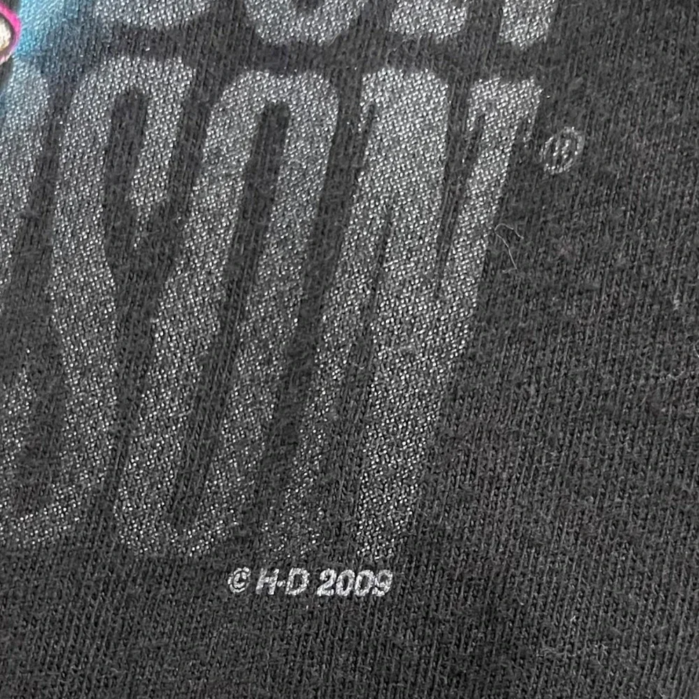 Harley Davidson Y2K Graphic Tee XL Fitted Biker Babe Eagle Heart Black Shirt - Picture 4 of 5